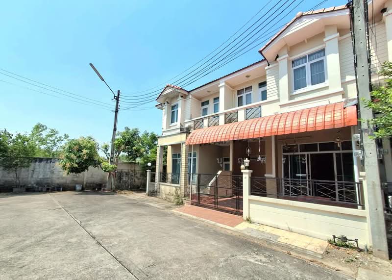 Ruenrudee 4 Village : หมู่บ้านรื่นฤดี 4, ปทุมธานี, ไสวประชาราษฎร์, บึงยี่โถ, ธัญบุรี, ปทุมธานี, 130 ตร.ม., ทาวน์เฮ้าส์ ขาย, โดย กรกฤตย์ บุญสระ, 500258052 - DDproperty.com