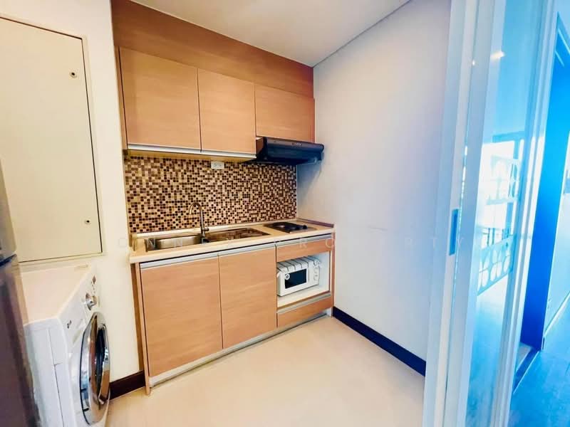 Le Luk Condominium, Bangkok, 1599 291 Sukhumvit Rd, Phra Kanong Nua, Watthana, Bangkok, 1 Bedroom, 52 sqm, Condo For Rent, by Connex Property, 500258058 - DDproperty.com