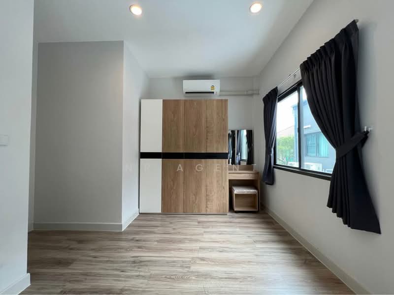 Verve Rama 9, Bangkok, Kanchanaphisek Road, Saphan Sung, Saphan Sung, Bangkok, 2 Bedrooms, 117 sqm, Townhouse For Rent, by NR AGENT, 500258059 - DDproperty.com
