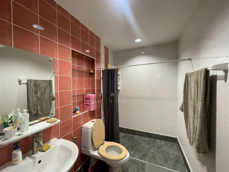 Baan Klang Muang Urbanion Ladprao - Chokchai 4, Bangkok, Ladprao Wang Hin Road, Lat Phrao, Lat Phrao, Bangkok, 3 Bedrooms, 180 sqm, Townhouse For Sale, by คุณ รตนพร ตะโส (มาย), 500258104 - DDproperty.com