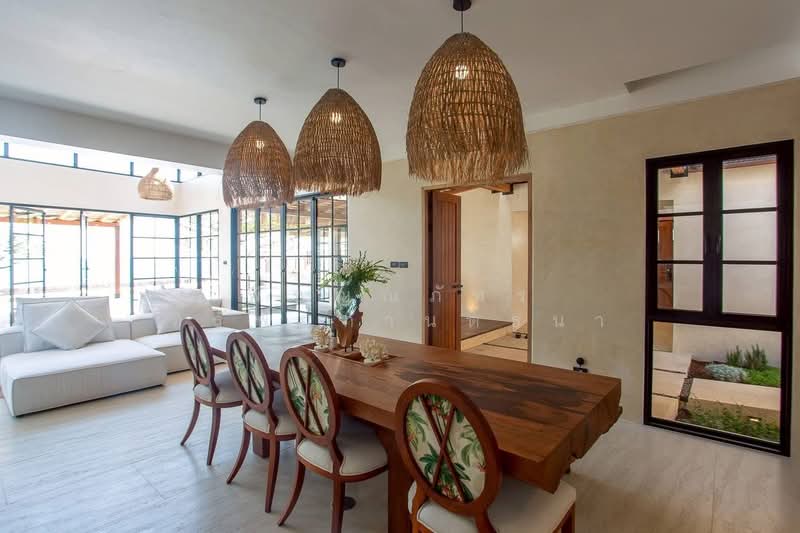 Beachfront luxury villa, Phetchaburi, Cha-am, Cha-Am, Phetchaburi, 5 Bedrooms, 550 sqm, Villa For Sale, by พิชญ์ณภัทร ทรัพย์กานต์ธนา, 500258123 - DDproperty.com