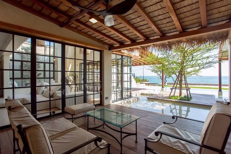 Beachfront luxury villa, Phetchaburi, Cha-am, Cha-Am, Phetchaburi, 5 Bedrooms, 550 sqm, Villa For Sale, by พิชญ์ณภัทร ทรัพย์กานต์ธนา, 500258123 - DDproperty.com