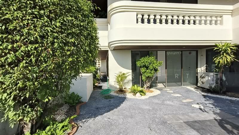 Charan Tower Residences by Aspira, Bangkok, 19 Soi Sukhumvit 43, Khlong Tan Nua, Watthana, Bangkok, 4 Bedrooms, 600 sqm, Apartment For Rent, by BANGKOK PROPERTY AGENTS, 500258151 - DDproperty.com