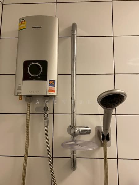 Chapter One ECO Ratchada-Huaikwang, Bangkok, Pracha Uthit Road, Huai Khwang, Huai Khwang, Bangkok, 2 Bedrooms, 46 sqm, Condo For Rent, by Agentbkk, 500258155 - DDproperty.com