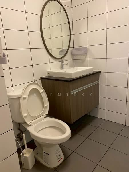 Chapter One ECO Ratchada-Huaikwang, Bangkok, Pracha Uthit Road, Huai Khwang, Huai Khwang, Bangkok, 2 Bedrooms, 46 sqm, Condo For Rent, by Agentbkk, 500258155 - DDproperty.com