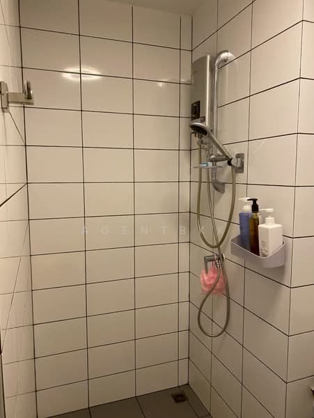 Chapter One ECO Ratchada-Huaikwang, Bangkok, Pracha Uthit Road, Huai Khwang, Huai Khwang, Bangkok, 2 Bedrooms, 46 sqm, Condo For Rent, by Agentbkk, 500258155 - DDproperty.com