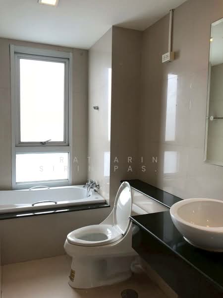 Nusasiri Grand, Bangkok, Soi Sukhumvit 42, Phra Kanong, Khlong Toei, Bangkok, 3 Bedrooms, 167 sqm, Condo For Rent, by Ratsarin Sirinipaspong, 500258167 - DDproperty.com