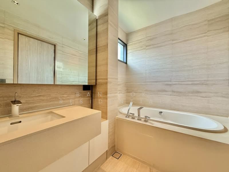 Parc Priva, Bangkok, Thiam Ruammit Road, Huai Khwang, Huai Khwang, Bangkok, 4 Bedrooms, 296 sqm, Single Detached House For Rent, by Bangkok Residential, 500258188 - DDproperty.com