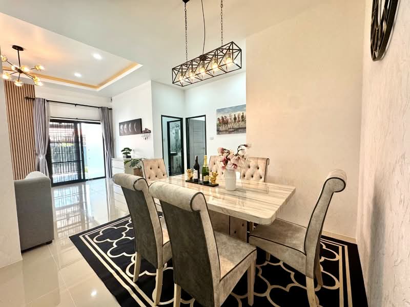 Rattanakorn village 3, Chon Buri (Pattaya), Nong Pru, Bang Lamung (Pattaya), Chon Buri (Pattaya), 3 Bedrooms, 150 sqm, Single Detached House For Sale, by The Best Property นก, 500258193 - DDproperty.com