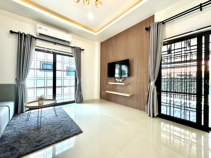 Rattanakorn village 3, Chon Buri (Pattaya), Nong Pru, Bang Lamung (Pattaya), Chon Buri (Pattaya), 3 Bedrooms, 150 sqm, Single Detached House For Sale, by The Best Property นก, 500258193 - DDproperty.com