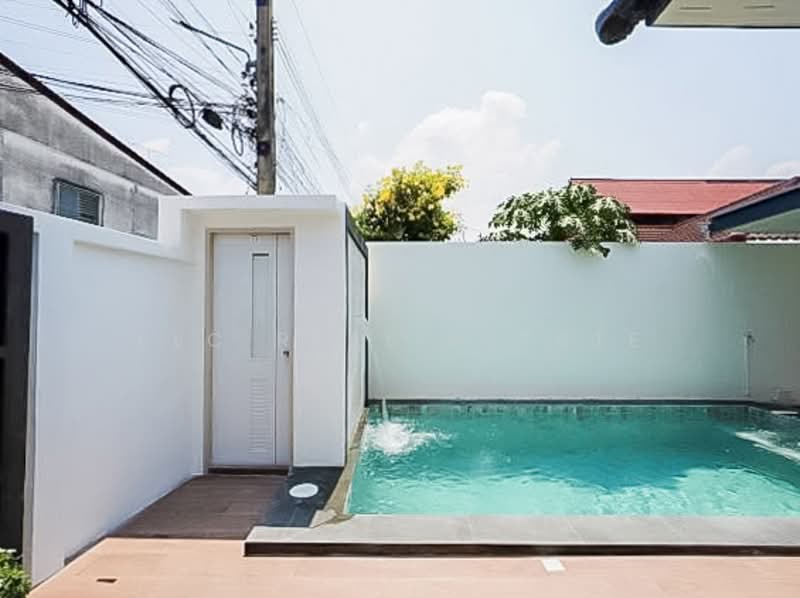 ขายพูลวิลล่า เนินพลับหวาน พัทยาตะวันออก 3 ห้องนอน รีโนเวทใหม่ พร้อมอยู่, ชลบุรี, บางละมุง, บางละมุง, ชลบุรี, 199 ตร.ม., วิลล่า ขาย, โดย PLC real estate, 500258195 - DDproperty.com