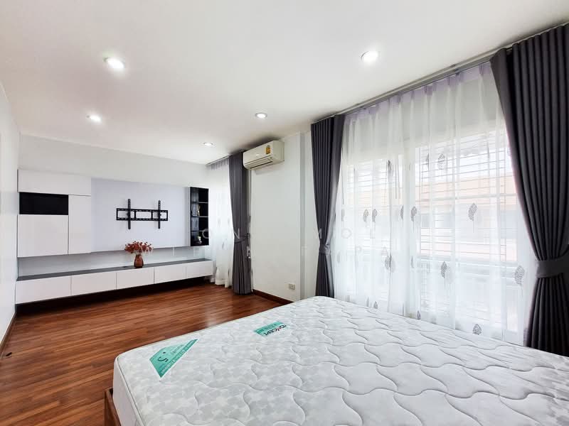 Pruksa Ville 57 Pattanakarn, Bangkok, Soi Pattanakarn 38, Suan Luang, Suan Luang, Bangkok, 3 Bedrooms, 130 sqm, Townhouse For Sale, by Ponwimol Wipanarapai, 500258203 - DDproperty.com