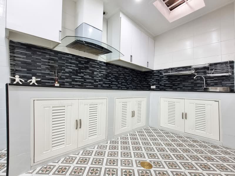 Pruksa Ville 57 Pattanakarn, Bangkok, Soi Pattanakarn 38, Suan Luang, Suan Luang, Bangkok, 3 Bedrooms, 130 sqm, Townhouse For Sale, by Ponwimol Wipanarapai, 500258203 - DDproperty.com