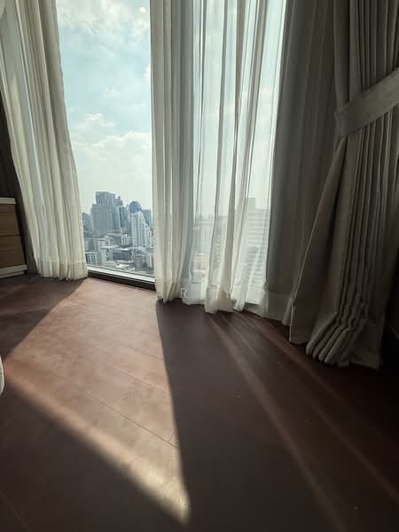 Q1 Sukhumvit, Bangkok, 1 Sukhumvit Road, Khlong Toei, Khlong Toei, Bangkok, 2 Bedrooms, 117 sqm, Condo For Rent, by Jariya, 500258206 - DDproperty.com