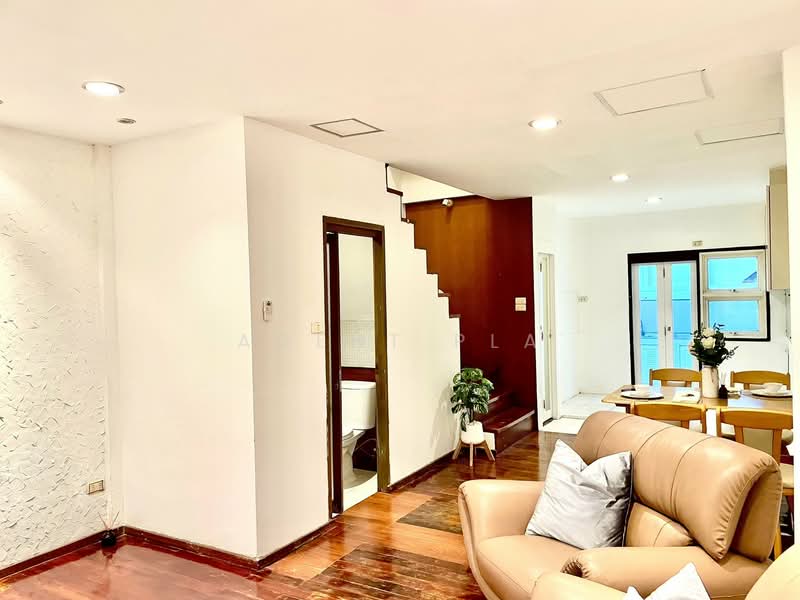 Townhouse for rent, Bangna-Trad Soi 56, near Central Bangna (SPSAD3940), Bangkok, บางนาตราด, Bang Na, Bang Na, Bangkok, 2 Bedrooms, 72 sqm, Townhouse For Rent, by Agent Pla, 500258209 - DDproperty.com