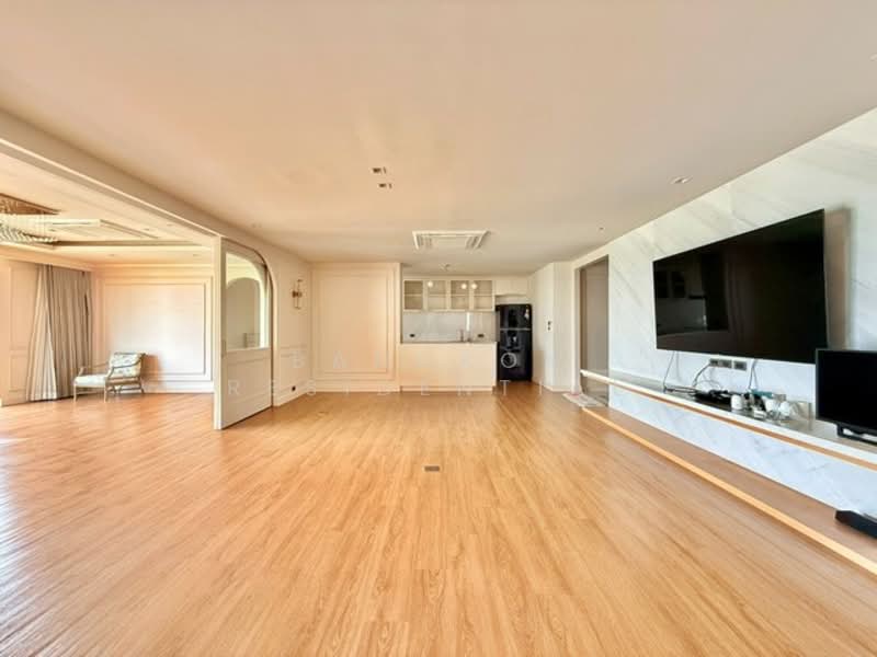 Phatssana Gardens, Bangkok, 19 Soi Ekkamai 6, Sukhumvit 63 Road, Phra Kanong Nua, Watthana, Bangkok, 3 Bedrooms, 345 sqm, Condo For Rent, by Bangkok Residential, 500258237 - DDproperty.com