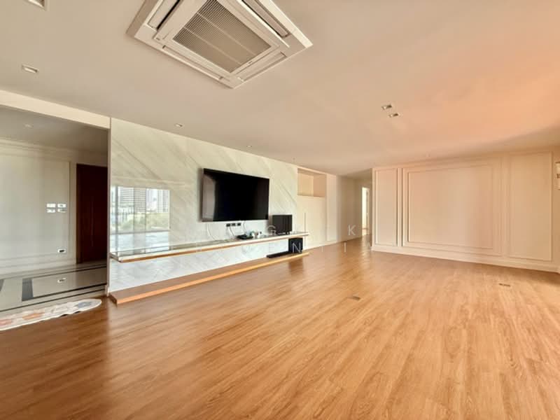 Phatssana Gardens, Bangkok, 19 Soi Ekkamai 6, Sukhumvit 63 Road, Phra Kanong Nua, Watthana, Bangkok, 3 Bedrooms, 345 sqm, Condo For Rent, by Bangkok Residential, 500258237 - DDproperty.com