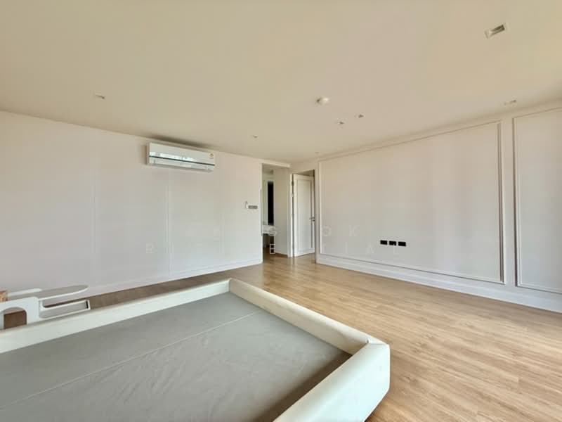 Phatssana Gardens, Bangkok, 19 Soi Ekkamai 6, Sukhumvit 63 Road, Phra Kanong Nua, Watthana, Bangkok, 3 Bedrooms, 345 sqm, Condo For Rent, by Bangkok Residential, 500258237 - DDproperty.com