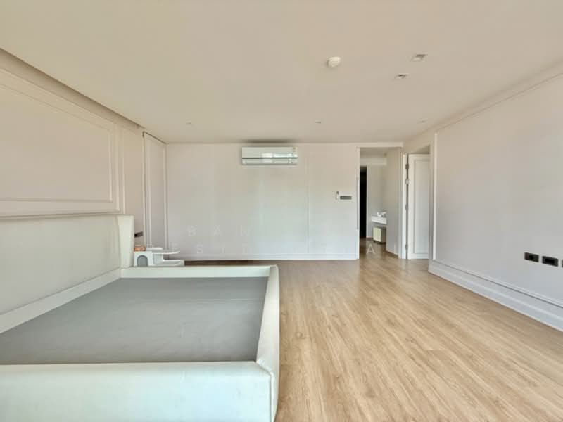 Phatssana Gardens, Bangkok, 19 Soi Ekkamai 6, Sukhumvit 63 Road, Phra Kanong Nua, Watthana, Bangkok, 3 Bedrooms, 345 sqm, Condo For Rent, by Bangkok Residential, 500258237 - DDproperty.com