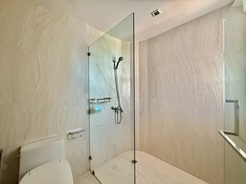 Phatssana Gardens, Bangkok, 19 Soi Ekkamai 6, Sukhumvit 63 Road, Phra Kanong Nua, Watthana, Bangkok, 3 Bedrooms, 345 sqm, Condo For Rent, by Bangkok Residential, 500258237 - DDproperty.com