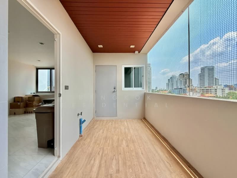 Phatssana Gardens, Bangkok, 19 Soi Ekkamai 6, Sukhumvit 63 Road, Phra Kanong Nua, Watthana, Bangkok, 3 Bedrooms, 345 sqm, Condo For Rent, by Bangkok Residential, 500258237 - DDproperty.com