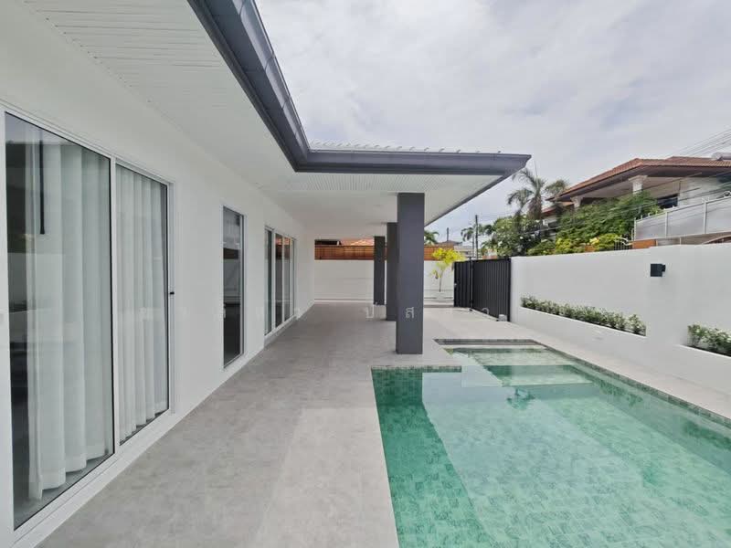 Eakmongkol Jomtien 1, Chon Buri (Pattaya), Nong Pru, Bang Lamung (Pattaya), Chon Buri (Pattaya), 5 Bedrooms, 250 sqm, Villa For Sale, by ชาลิสา ปัสสาคร, 500258273 - DDproperty.com