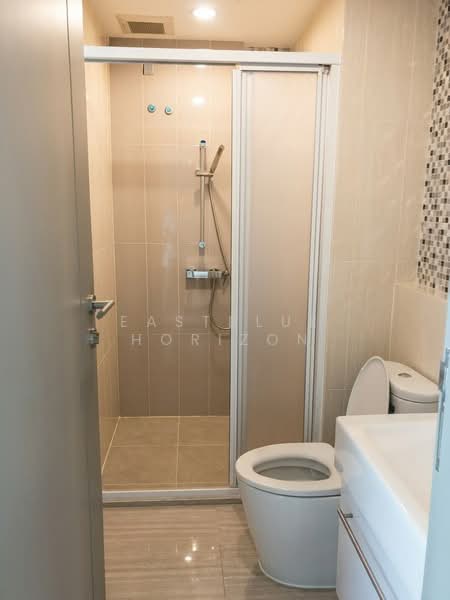 Life Ratchadapisek, Bangkok, 279 Ratchadapisaek Road, Huai Khwang, Huai Khwang, Bangkok, 2 Bedrooms, 56 sqm, Condo For Rent, by Eastblue Horizon, 500258305 - DDproperty.com