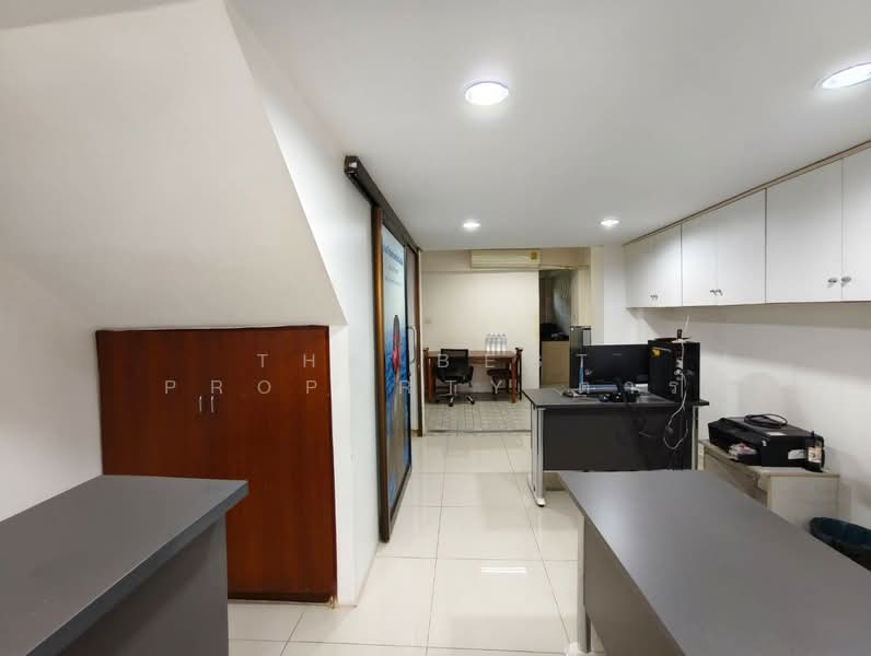 อาคารพาณิชย์คันนายาว กรุงเทพมหานคร, Bangkok, Ram Inthra, Khan Na Yao, Bangkok, , 240 sqm, Shophouse For Sale, by The Best Property ต้าร์, 500258310 - DDproperty.com