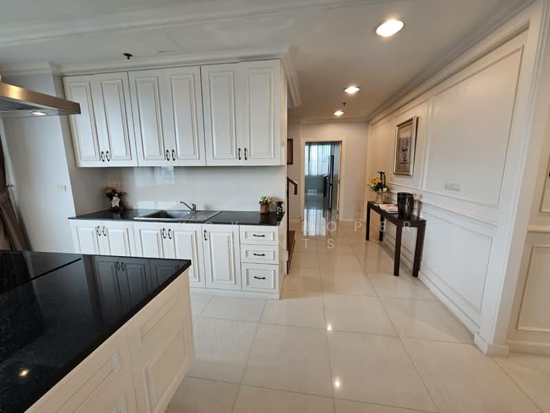 Piyathip Place, Bangkok, 24 Soi Prommitr, Khlong Tan Nua, Watthana, Bangkok, 4 Bedrooms, 345 sqm, Condo For Rent, by BANGKOK PROPERTY AGENTS, 500258318 - DDproperty.com