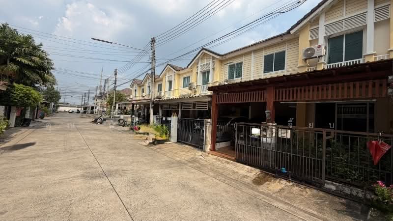 พฤกษา วิลล์ 40 ดอนเมือง-โลคัลโรด : Pruksa Ville 40 Donmuang-Local Road, ปทุมธานี, ถนนกำแพงเพชร 6, หลักหก, เมืองปทุมธานี, ปทุมธานี, 100 ตร.ม., ทาวน์เฮ้าส์ ขาย, โดย คุณ มณีรัตน์ ( เจี๊ยบ ), 500258325 - DDproperty.com