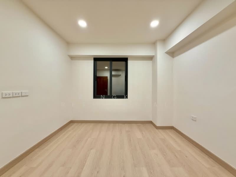 Royal Castle Sukhumvit, Bangkok, 30 Soi Sukhumvit 39, Khlongtoei Nua, Watthana, Bangkok, 3 Bedrooms, 190 sqm, Condo For Rent, by Bangkok Residential, 500258346 - DDproperty.com