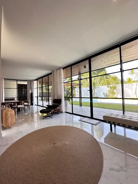 Luxury modern detached private swimming pool, Chiang Mai, San Pu Loei, Doi Saket, Chiang Mai, 4 Bedrooms, 235 sqm, Single Detached House For Rent, by คุณ ธีรชาติ, 500258378 - DDproperty.com