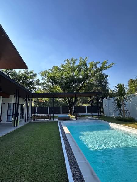 Luxury modern detached private swimming pool : บ้านสไตล์โมเดิร์นพร้อมสระว่ายน้ำส่วนตัว, เชียงใหม่, สันปูเลย, ดอยสะเก็ด, เชียงใหม่, 235 ตร.ม., บ้านเดี่ยว ให้เช่า, โดย คุณ ธีรชาติ, 500258378 - DDproperty.com