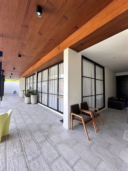 Luxury modern detached private swimming pool, Chiang Mai, San Pu Loei, Doi Saket, Chiang Mai, 4 Bedrooms, 235 sqm, Single Detached House For Rent, by คุณ ธีรชาติ, 500258378 - DDproperty.com