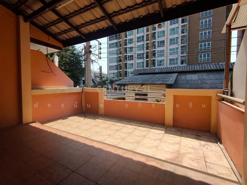 A Spacious Urban Home Awaiting Your Personal Touch, Bangkok, Huai Khwang, Huai Khwang, Bangkok, , 150 sqm, Shophouse For Sale, by Pattanan Apirayothin, 500258390 - DDproperty.com