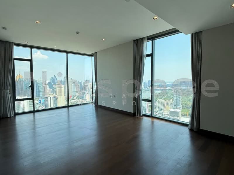 Q1 Sukhumvit, Bangkok, 1 Sukhumvit Road, Khlong Toei, Khlong Toei, Bangkok, 4 Bedrooms, 296 sqm, Condo For Sale, by Suthana Tungsriouya, 500258402 - DDproperty.com