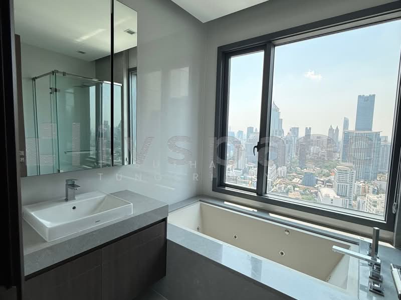 Q1 Sukhumvit, Bangkok, 1 Sukhumvit Road, Khlong Toei, Khlong Toei, Bangkok, 4 Bedrooms, 296 sqm, Condo For Sale, by Suthana Tungsriouya, 500258402 - DDproperty.com