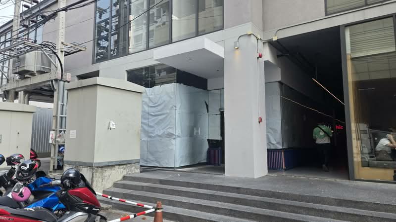 พื้นที่ให้เช่า บ้านก้ามปู อโศก : Space for rent Baankampu Asoke., กรุงเทพ, คลองเตยเหนือ, วัฒนา, กรุงเทพ, 35 ตร.ม., พื้นที่ขายของ ให้เช่า, โดย TOAH T., 500258423 - DDproperty.com
