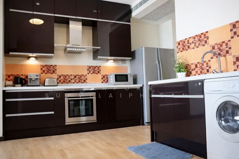 Baan Sathorn Chao Phraya, Bangkok, 931 Charoen Nakhon 15 A Alley, Khlong Ton Sai, Khlong San, Bangkok, 2 Bedrooms, 95 sqm, Condo For Rent, by Shaporn Supvilaiphisan, 500258456 - DDproperty.com