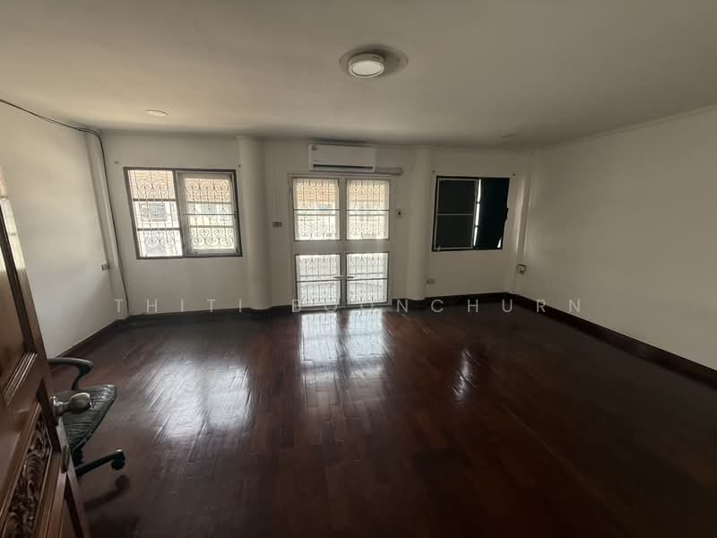 Townhouse, 6 bed, Town in Town, Wang Thonglang, Bangkok, Phlapphla, Wang Thonglang, Bangkok, 6 Bedrooms, 280 sqm, Townhouse For Rent, by Thiti Boonchurn, 500258468 - DDproperty.com