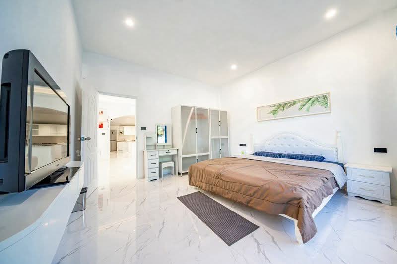 Paradise Villa 1 & 2, Chon Buri (Pattaya), Nong Pru, Bang Lamung (Pattaya), Chon Buri (Pattaya), 5 Bedrooms, 350 sqm, Villa For Sale, by ชาลิสา ปัสสาคร, 500258480 - DDproperty.com