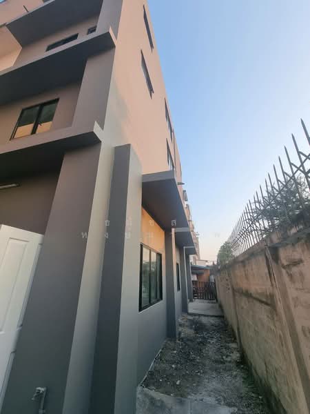 Townhome The Vallage ปัญญา-รามอินทรา, Bangkok, ปัญญา-รามอินทรา, Bang Chun, Khlong Sam Wa, Bangkok, , 250 sqm, Shophouse For Sale, by Thanatsorn Hongmanop, 500258520 - DDproperty.com