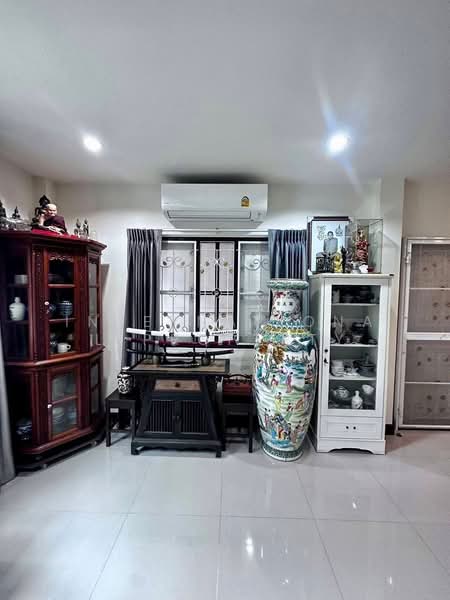 K.C. Park Ville 3, Bangkok, Sam Wa Tawan Tok, Khlong Sam Wa, Bangkok, 3 Bedrooms, 69 sqm, Single Detached House For Rent, by Correct Property, 500258528 - DDproperty.com