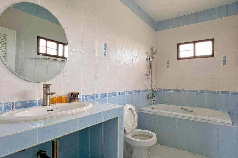 Royal View Village, Chon Buri (Pattaya), Soi Royal View Village, Nong Pru, Bang Lamung (Pattaya), Chon Buri (Pattaya), 4 Bedrooms, 220 sqm, Single Detached House For Sale, by ชาลิสา ปัสสาคร, 500258541 - DDproperty.com