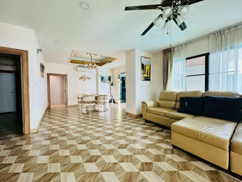 The Delight Cozy, Chon Buri (Pattaya), Nong Pru, Bang Lamung (Pattaya), Chon Buri (Pattaya), 4 Bedrooms, 200 sqm, Townhouse For Sale, by ชาลิสา ปัสสาคร, 500258547 - DDproperty.com