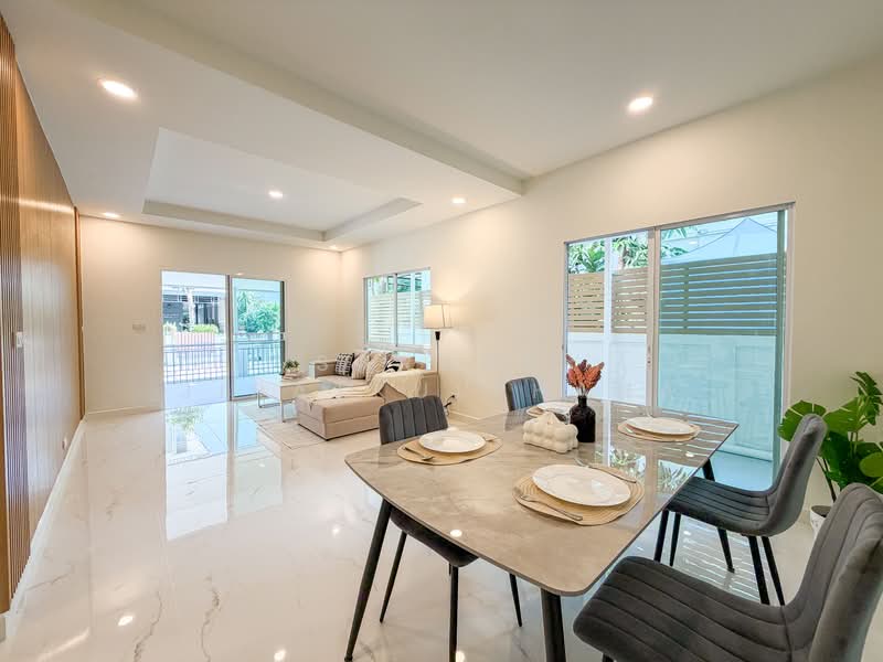 The Villa Rattanathibet, Nonthaburi, Rattanathibet Road, Tha It, Pak Kret, Nonthaburi, 4 Bedrooms, 190 sqm, Semi-Detached House (Twin House) For Sale, by Saruda Jiratkulthana, 500258550 - DDproperty.com