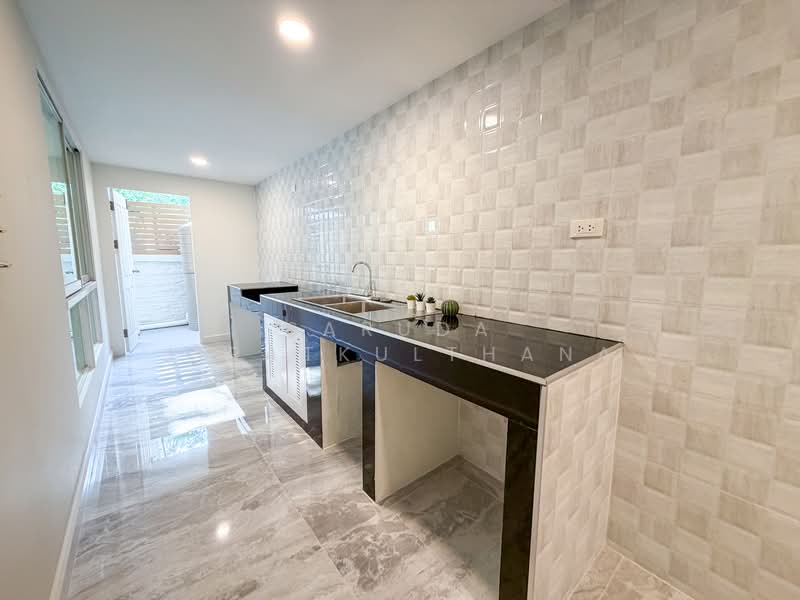 The Villa Rattanathibet, Nonthaburi, Rattanathibet Road, Tha It, Pak Kret, Nonthaburi, 4 Bedrooms, 190 sqm, Semi-Detached House (Twin House) For Sale, by Saruda Jiratkulthana, 500258550 - DDproperty.com