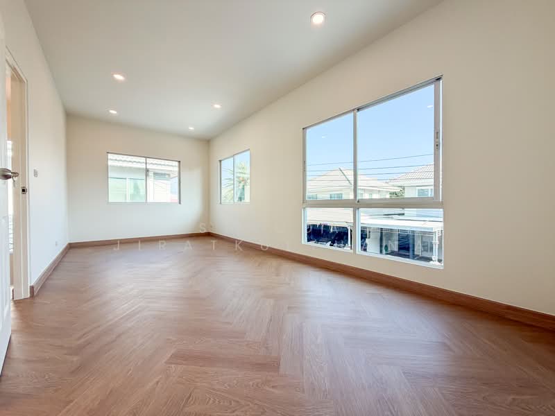 The Villa Rattanathibet : เดอะ วิลล่า รัตนาธิเบศร์, นนทบุรี, ถนน รัตนาธิเบศร์, ท่าอิฐ, ปากเกร็ด, นนทบุรี, 190 ตร.ม., บ้านแฝด ขาย, โดย Saruda Jiratkulthana, 500258550 - DDproperty.com