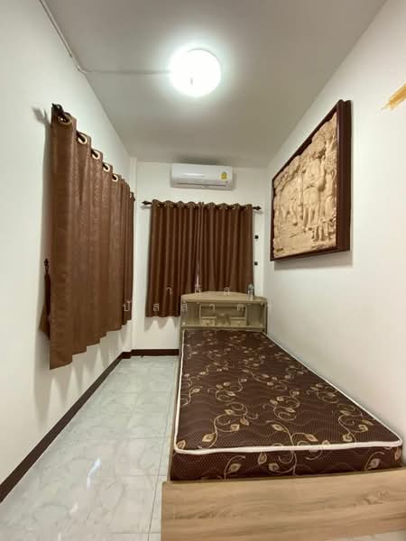 Private House in Soi Noen, Chon Buri (Pattaya), Bang Lamung, Bang Lamung (Pattaya), Chon Buri (Pattaya), 3 Bedrooms, 180 sqm, Single Detached House For Sale, by ชาลิสา ปัสสาคร, 500258570 - DDproperty.com