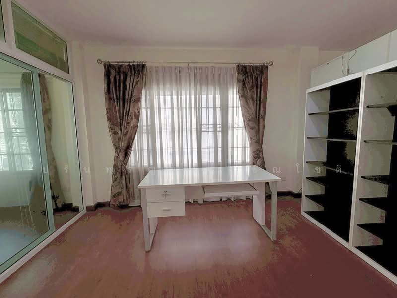 Urban Sathorn, Bangkok, Ratchaphruek Road, Bang Chak, Phasi Charoen, Bangkok, 3 Bedrooms, 200 sqm, Townhouse For Rent, by ปรินทร์ญาดา ชิณโชติ, 500258586 - DDproperty.com